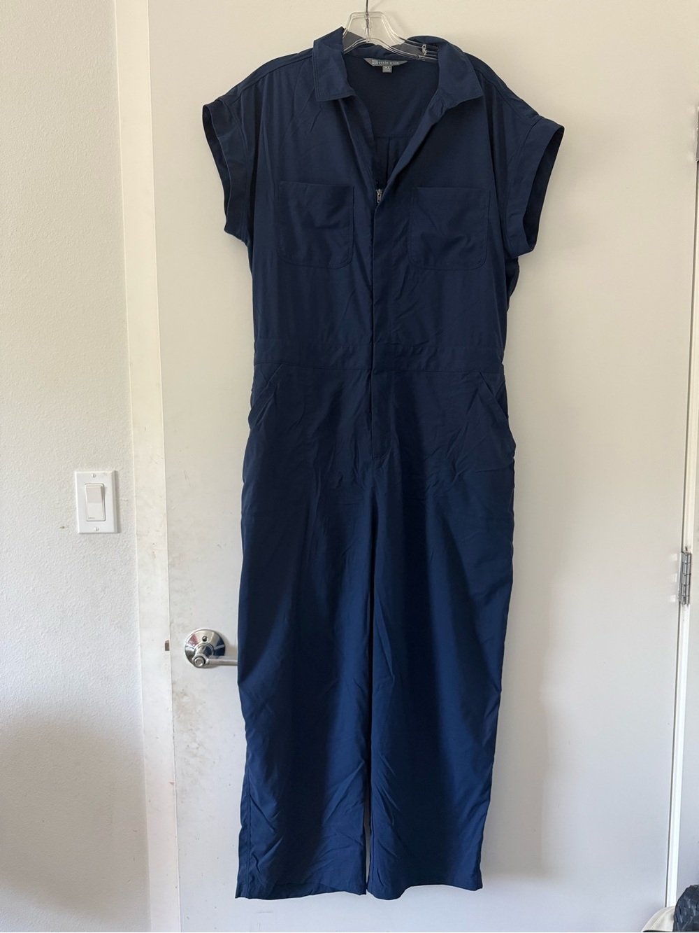 Title Nine Evelyn Cropped Jumpsuit Size Xl - Picture 2 of 5